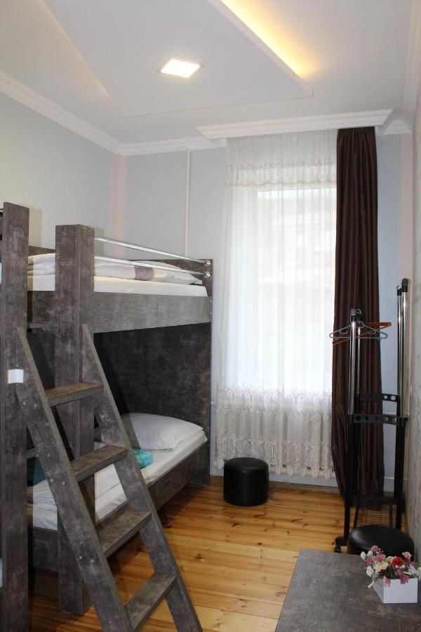 Гостевой дом Homestay Lela and Mari Степанцминда